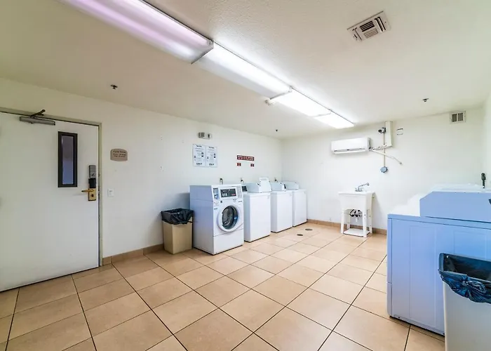 Apartment Metro Phx Studio Full Kitchen Long Term Discounts *